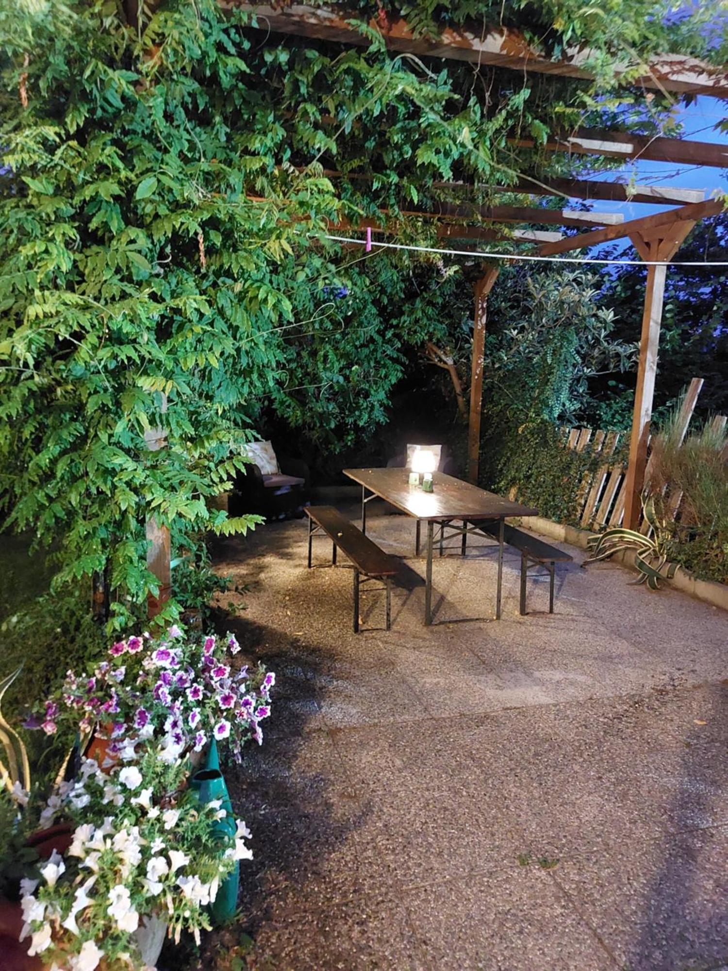 Il Giardino Del Nespolo Hotell Arcola Eksteriør bilde